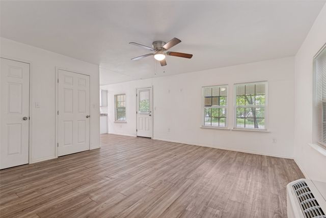 1010 E College Street, Terrell, TX 75160