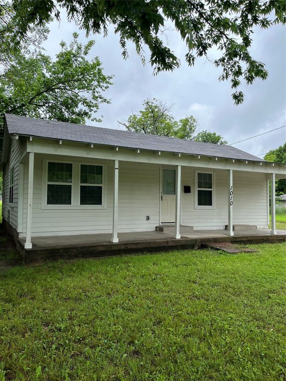 1010 E College Street, Terrell, TX 75160