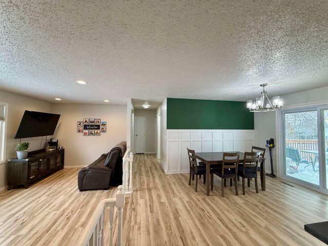 600 23rd Ave NW, Minot, ND 58703