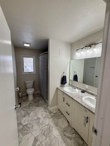 600 23rd Ave NW, Minot, ND 58703