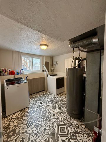 600 23rd Ave NW, Minot, ND 58703