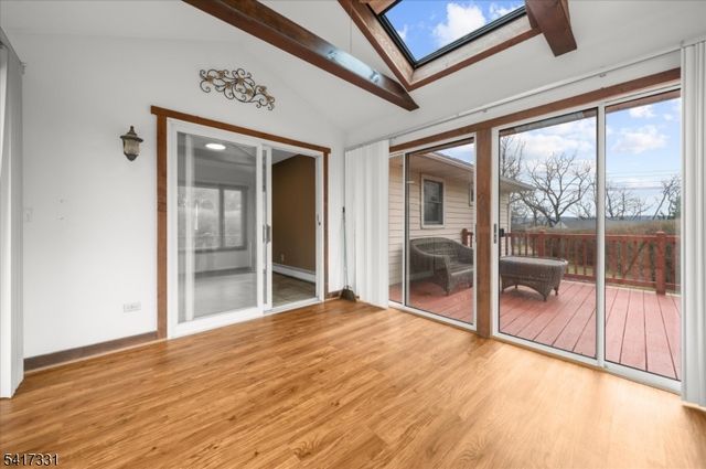 35 Marudy Dr, Clinton Town, NJ 08809