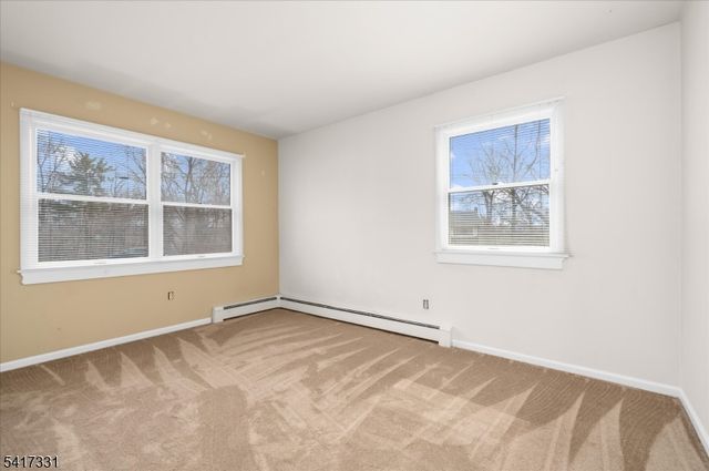 35 Marudy Dr, Clinton Town, NJ 08809