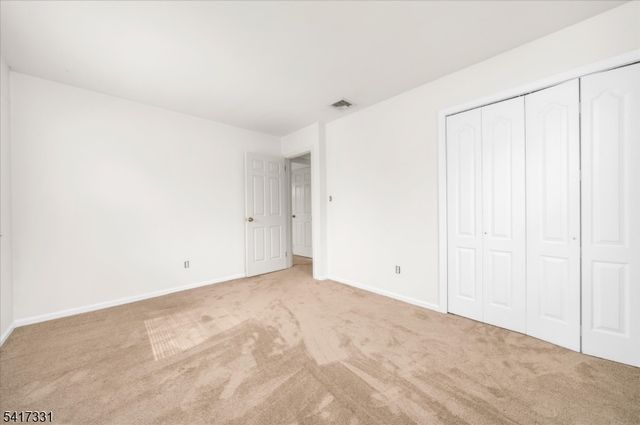 35 Marudy Dr, Clinton Town, NJ 08809