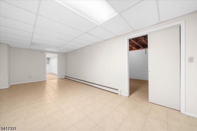 35 Marudy Dr, Clinton Town, NJ 08809