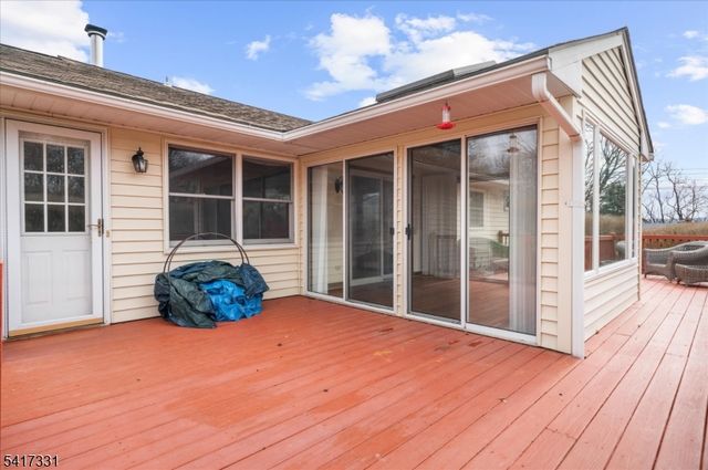 35 Marudy Dr, Clinton Town, NJ 08809