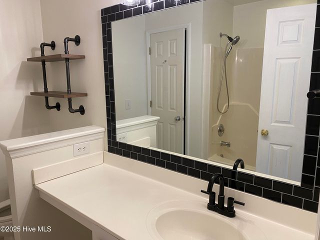 3825 Mayfield Court, Wilmington, NC 28412