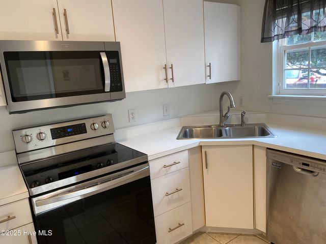 3825 Mayfield Court, Wilmington, NC 28412