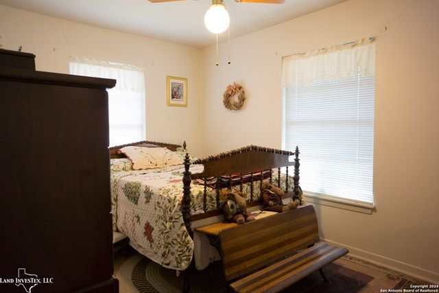 539 Radiance Ave, San Antonio, TX 78218