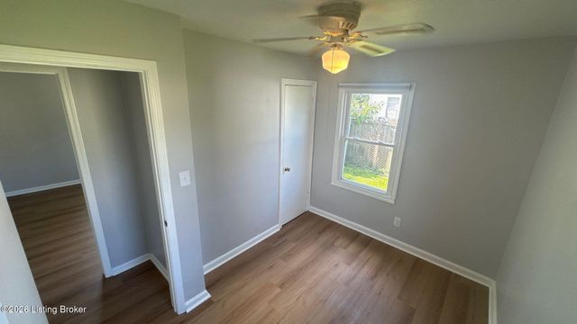 13213 Ashlawn Dr, Louisville, KY 40272