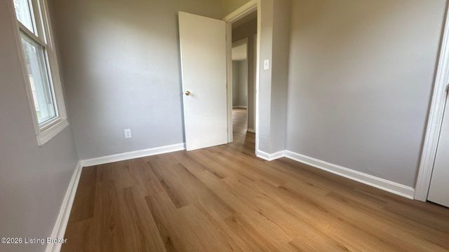 13213 Ashlawn Dr, Louisville, KY 40272