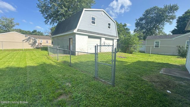 13213 Ashlawn Dr, Louisville, KY 40272