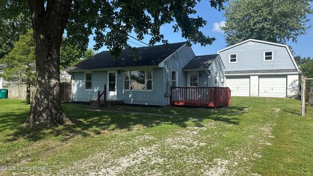 13213 Ashlawn Dr, Louisville, KY 40272