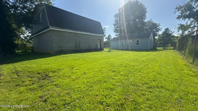 13213 Ashlawn Dr, Louisville, KY 40272