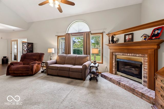 5225 W Stonehaven Lane, New Palestine, IN 46163