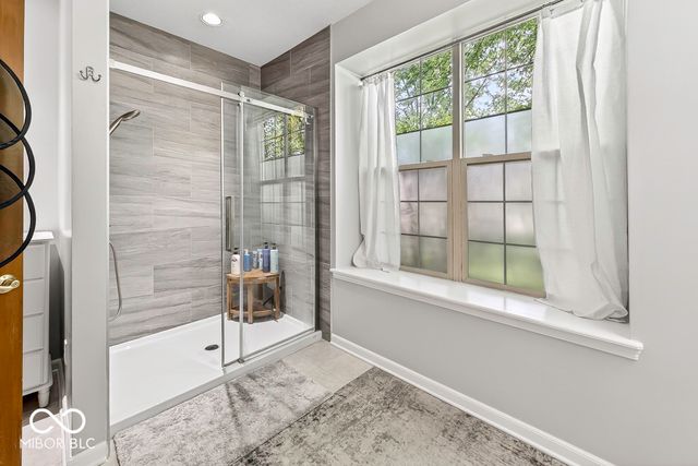 5225 W Stonehaven Lane, New Palestine, IN 46163
