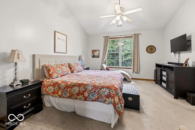 5225 W Stonehaven Lane, New Palestine, IN 46163