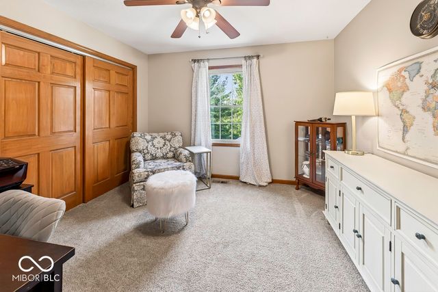 5225 W Stonehaven Lane, New Palestine, IN 46163