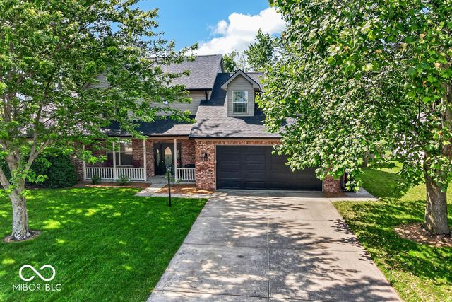 5225 W Stonehaven Lane, New Palestine, IN 46163