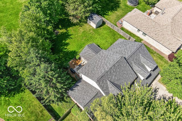 5225 W Stonehaven Lane, New Palestine, IN 46163