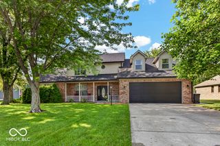 5225 W Stonehaven Lane, New Palestine, IN 46163