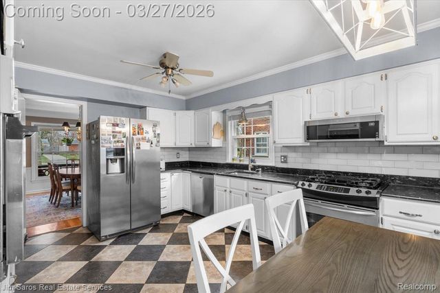 789 Lakeland Street, Grosse Pointe, MI 48230