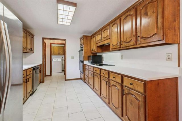 3180 NE Spring Lake NE Drive, Conyers, GA 30013