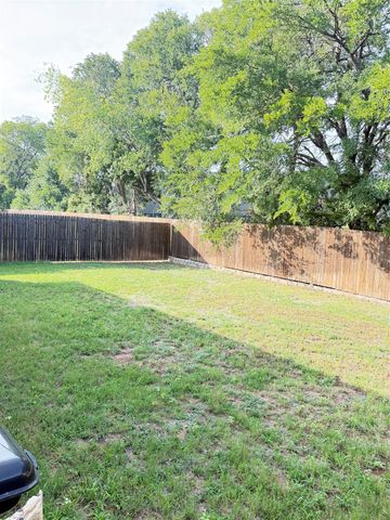 1304 Broaddus Road, Forney, TX 75126