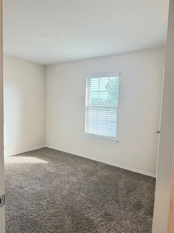 1304 Broaddus Road, Forney, TX 75126