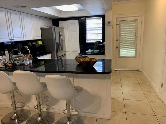 1333 E Hallandale Blvd 143, Hallandale Beach, FL 33009