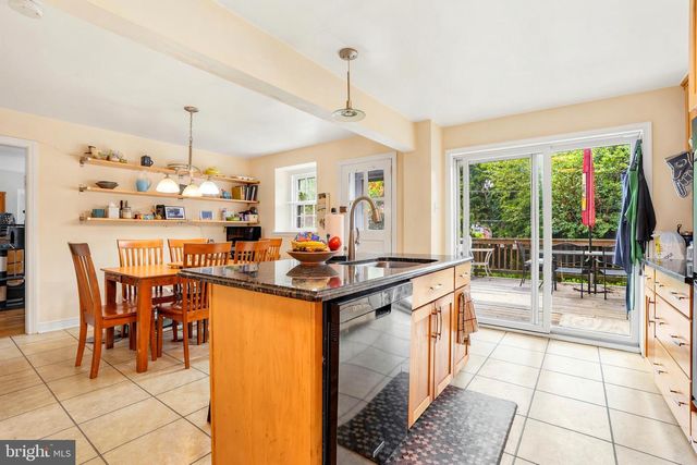284 TRENT RD, Wynnewood, PA 19096