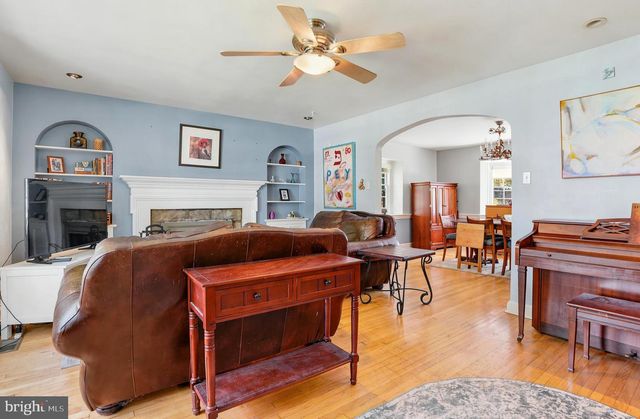 284 TRENT RD, Wynnewood, PA 19096