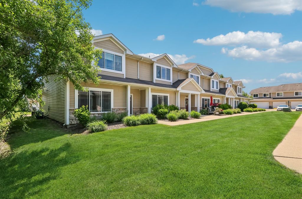 1224 NE 8th Lane, Ankeny, IA 50021