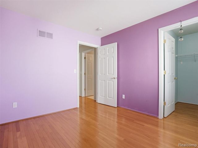 38257 Plumhollow Drive, Sterling Heights, MI 48312