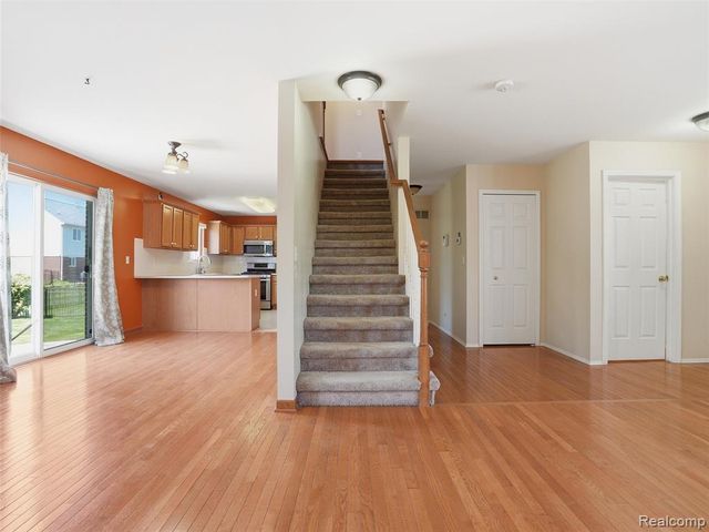 38257 Plumhollow Drive, Sterling Heights, MI 48312
