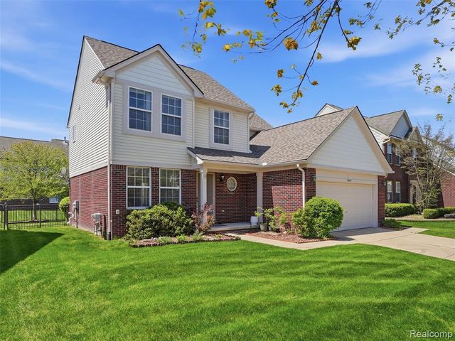 38257 Plumhollow Drive, Sterling Heights, MI 48312