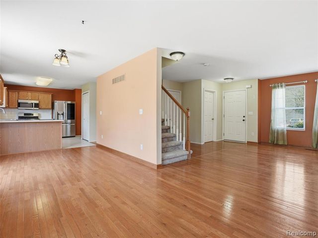 38257 Plumhollow Drive, Sterling Heights, MI 48312