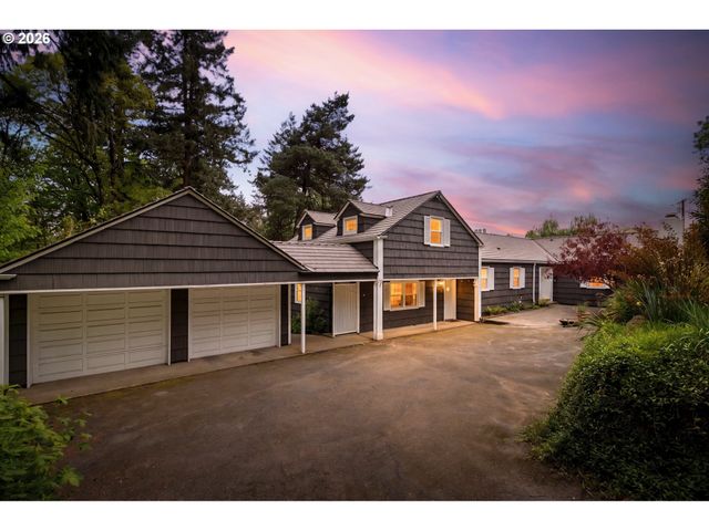 3926 Sw MARTINS Ln, Portland, OR 97239