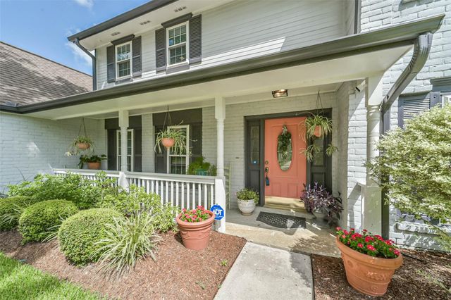 905 Essex Drive, Friendswood, TX 77546