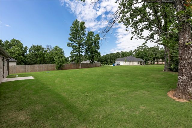 6 Bonhill Lane, Bella Vista, AR 72715