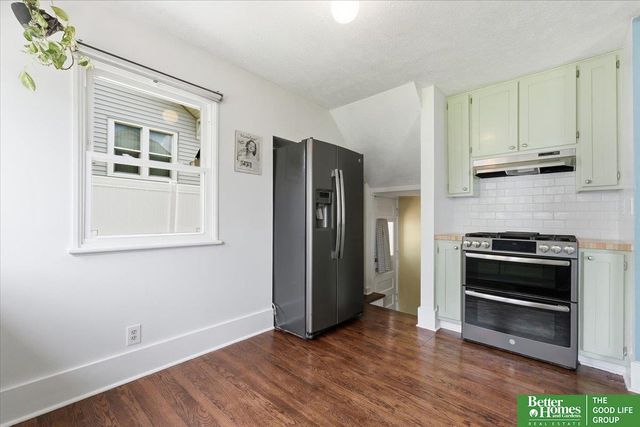 4682 Pierce Street, Omaha, NE 68106