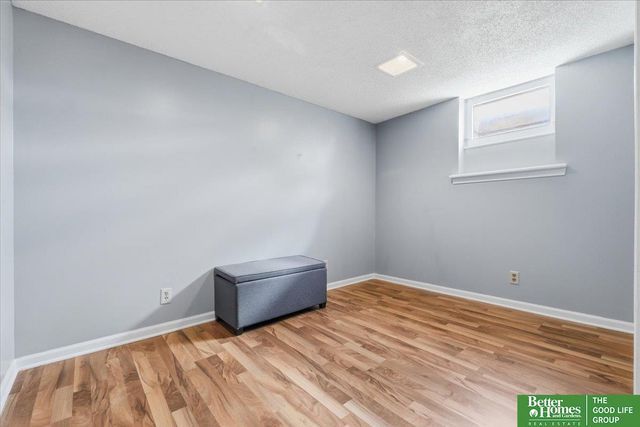4682 Pierce Street, Omaha, NE 68106