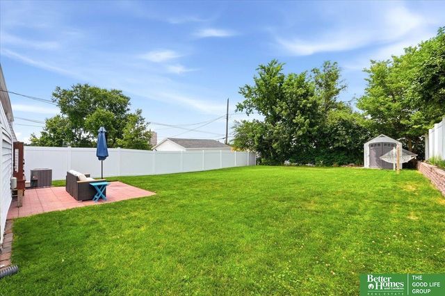 4682 Pierce Street, Omaha, NE 68106