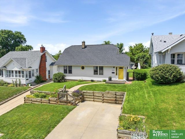 4682 Pierce Street, Omaha, NE 68106
