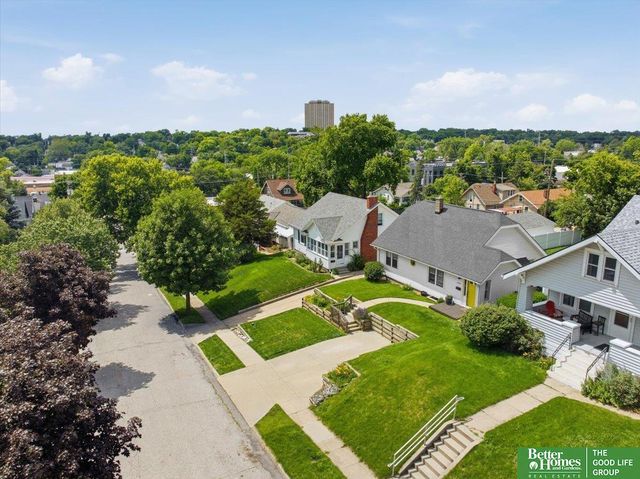 4682 Pierce Street, Omaha, NE 68106