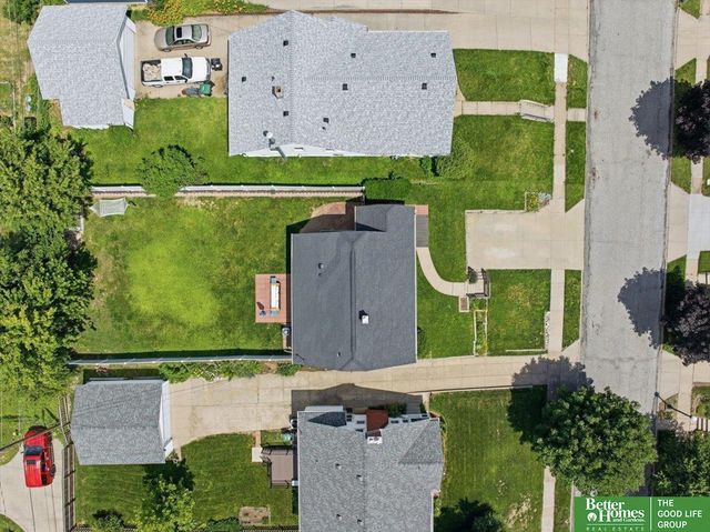 4682 Pierce Street, Omaha, NE 68106