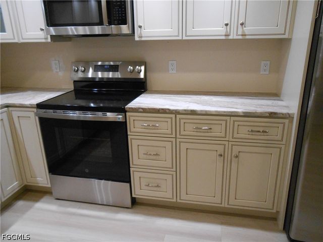 357 Joel BLVD 112, Lehigh Acres, FL 33936