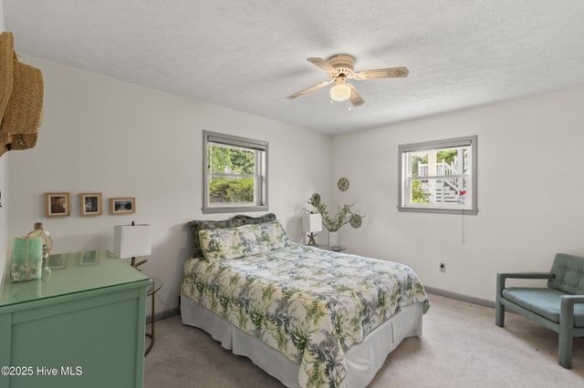 116 SE 8th Street, Oak Island, NC 28465