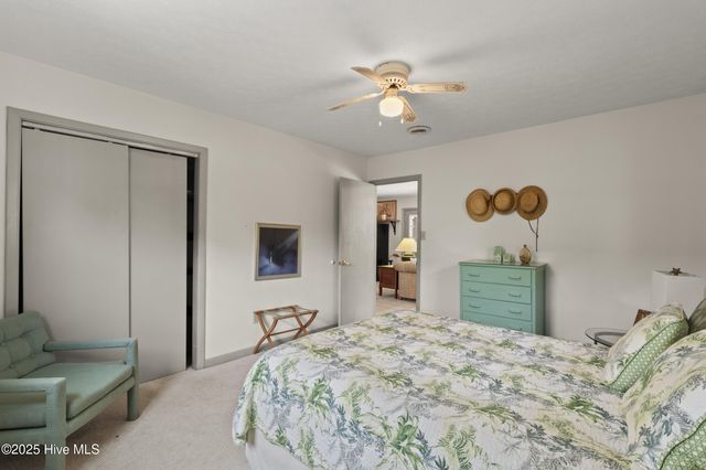 116 SE 8th Street, Oak Island, NC 28465