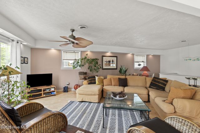 116 SE 8th Street, Oak Island, NC 28465